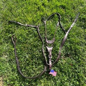 Ovation 3 way bridge breastplate with running martingale. Horse dark brown